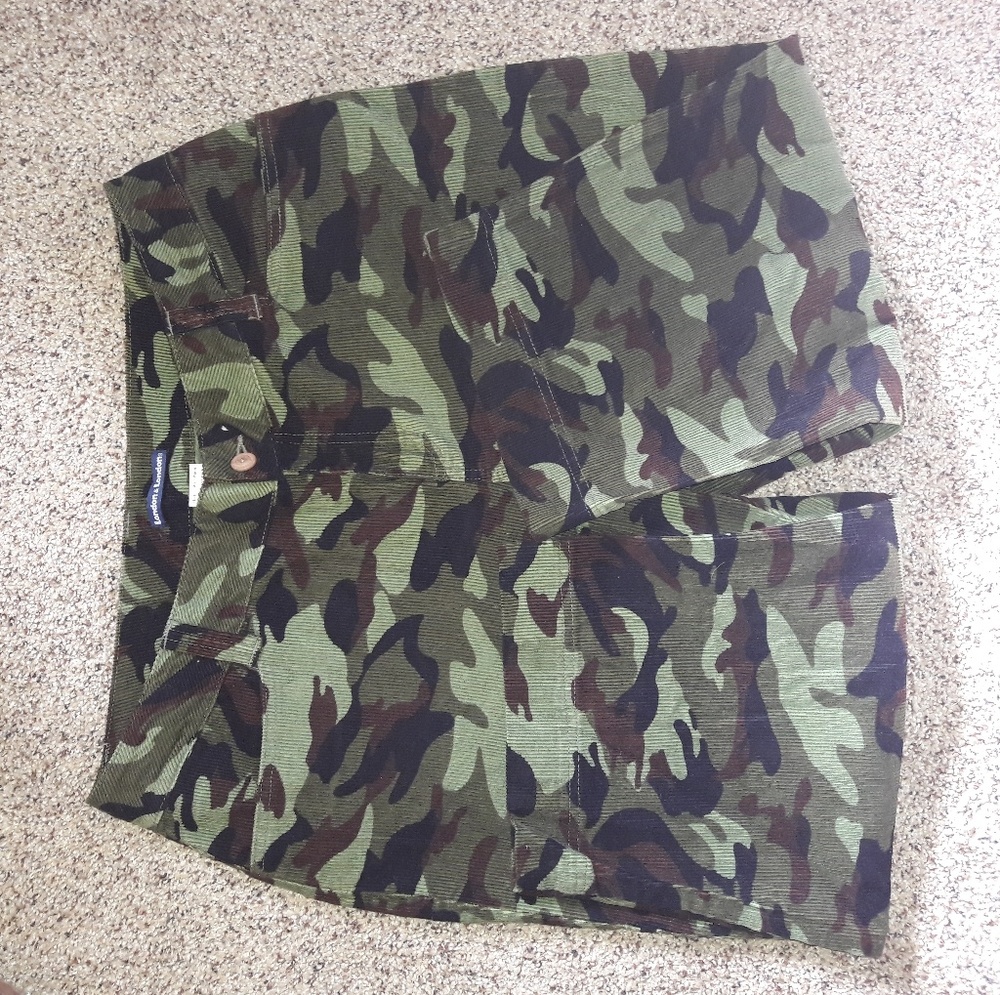 Ladies Corduroy Camo Capris